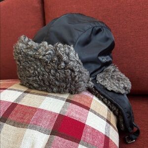 H&M Cozy Black Trapper Hat with Fur Lining